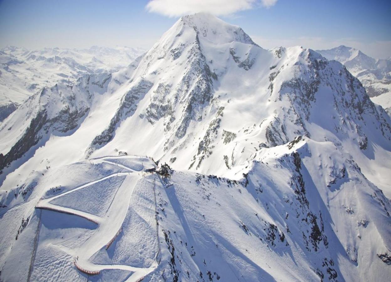 Arc 1950, ambiance chalet luxe 5/7pers dans résidence 5* skis aux pieds avec SPA Les Arcs  Esterno foto