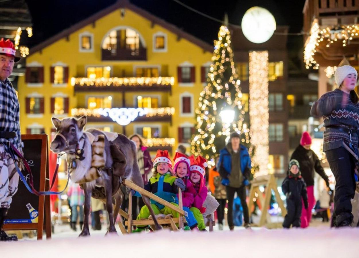 Arc 1950, ambiance chalet luxe 5/7pers dans résidence 5* skis aux pieds avec SPA Les Arcs  Esterno foto