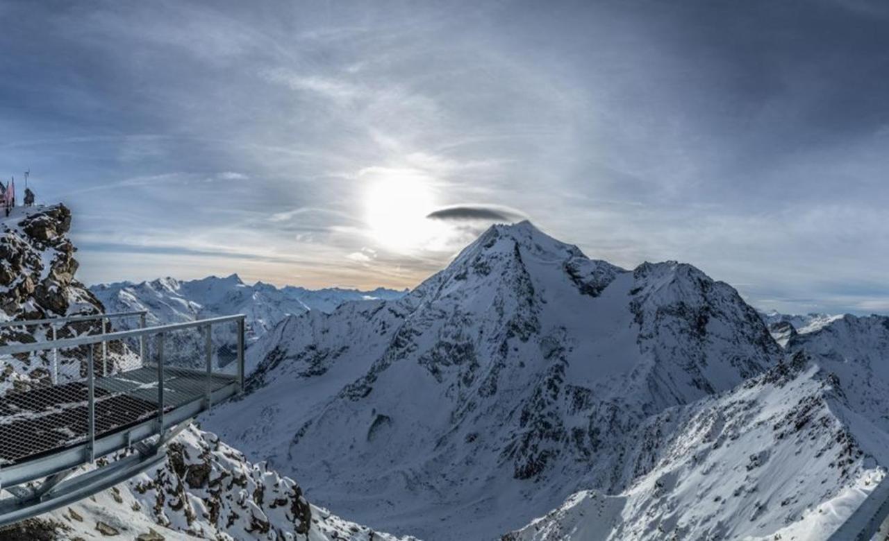 Arc 1950, ambiance chalet luxe 5/7pers dans résidence 5* skis aux pieds avec SPA Les Arcs  Esterno foto